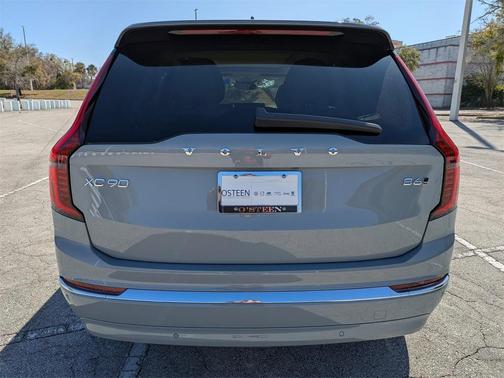 2026 Volvo XC90 B6 Ultra 7-Seater