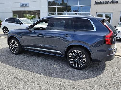 2026 Volvo XC90 Plug-In Hybrid T8 Plus 7-Seater