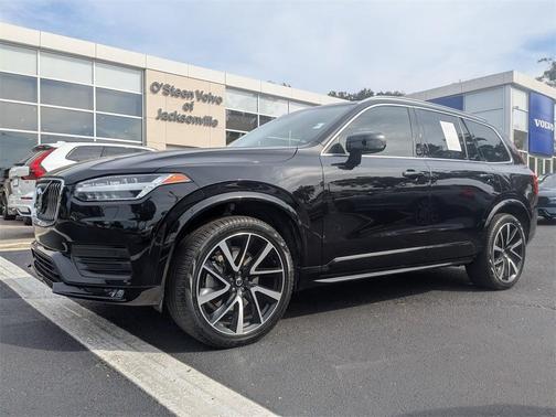 2022 Volvo XC90 T6 Momentum 6 Passenger