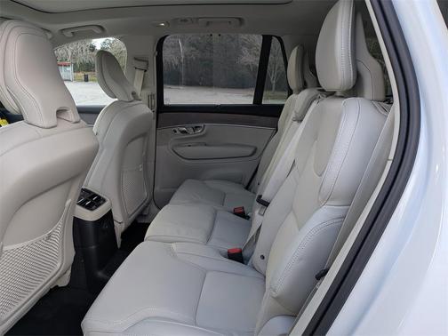 2026 Volvo XC90 Plug-In Hybrid T8 Ultra 7-Seater