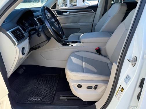 2018 Volkswagen Atlas 3.6L SE w/Technology
