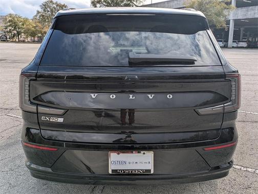 2025 Volvo EX90 Twin Motor Performance Plus 6-Seater