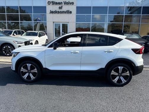 2023 Volvo C40 Recharge Pure Electric Twin Plus