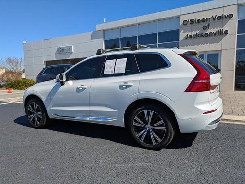 2023 Volvo XC60 B5 Ultimate Bright Theme