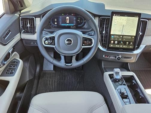 2025 Volvo XC90 Plug-In Hybrid T8 Plus 6-Seater