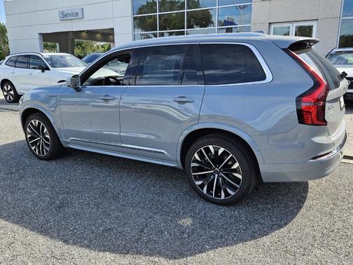 2025 Volvo XC90 Plug-In Hybrid T8 Core 7-Seater