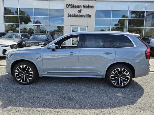 2025 Volvo XC90 Plug-In Hybrid T8 Core 7-Seater