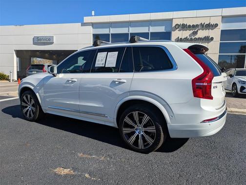 2023 Volvo XC90 B6 Ultimate 6-Seater