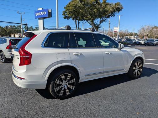 2023 Volvo XC90 B6 Ultimate 6-Seater