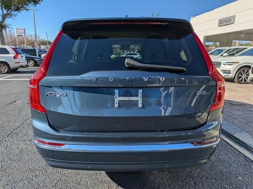 2024 Volvo XC90 B5 Plus Bright Theme