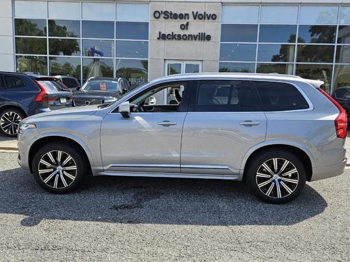2025 Volvo XC90 B6 Plus 7-Seater