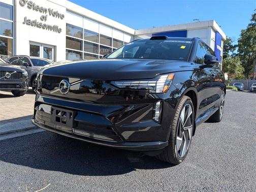 2025 Volvo EX90 Twin Motor Performance Ultra 6-Seater