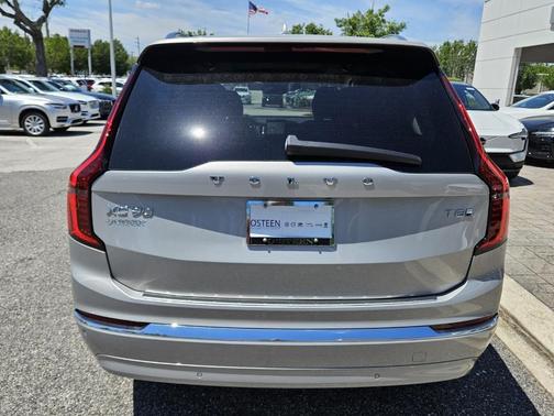 2025 Volvo XC90 Plug-In Hybrid T8 Ultra 6-Seater