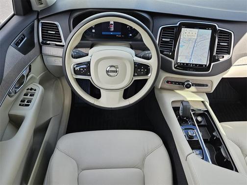 2024 Volvo XC90 B6 Plus Bright Theme 6-Seater