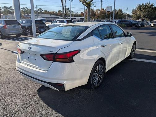 2023 Nissan Altima 2.5 SV
