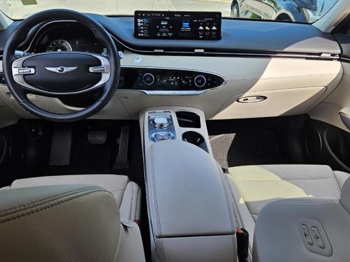 2023 Genesis GV70 2.5T