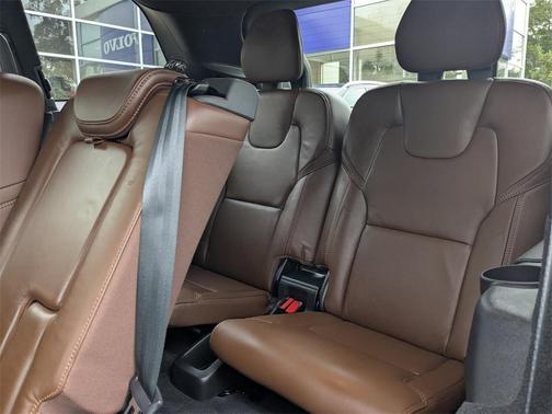 2022 Volvo XC90 T6 Inscription 7 Passenger