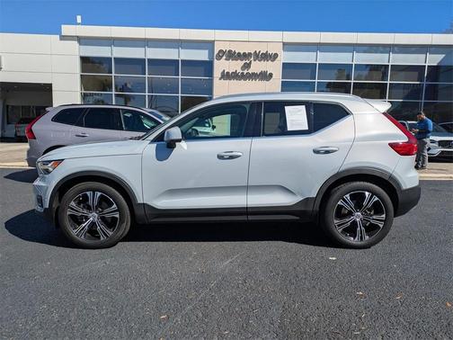2021 Volvo XC40 T5 Inscription
