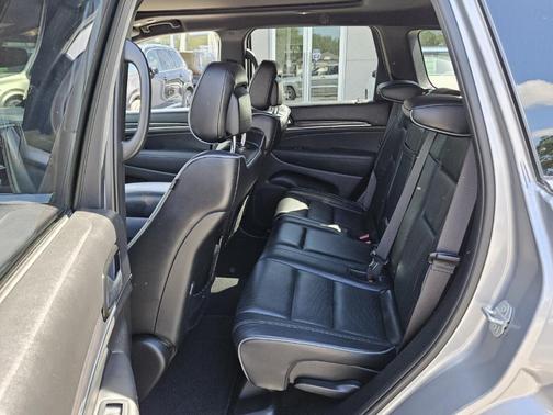 2020 Jeep Grand Cherokee Overland