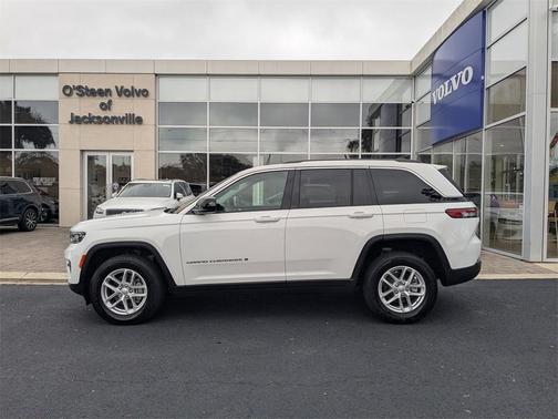 2024 Jeep Grand Cherokee Laredo