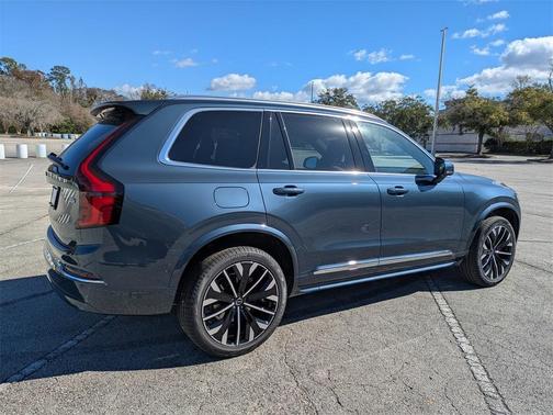 2026 Volvo XC90 B5 Ultra 6-Seater