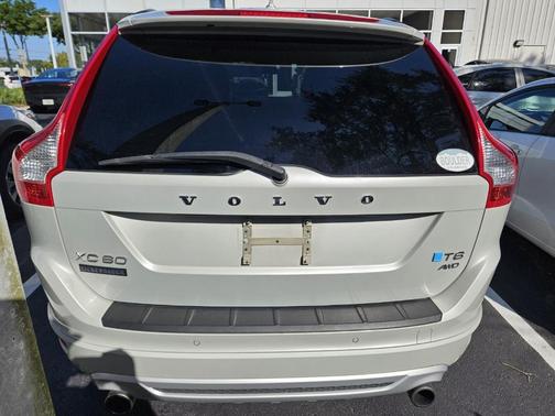 2012 Volvo XC60 T6 R-Design