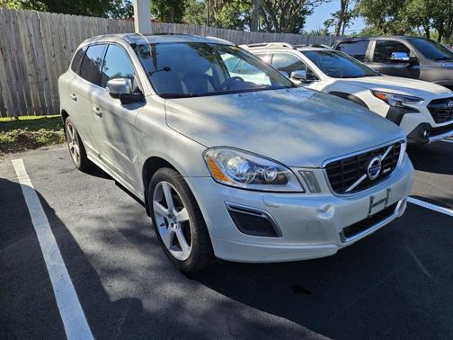 2012 Volvo XC60 T6 R-Design