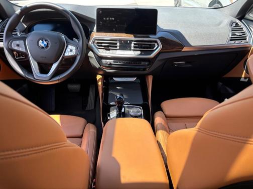 2023 BMW X4 xDrive30i