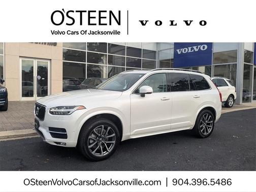 2018 Volvo XC90 T6 Momentum