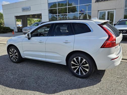 2023 Volvo XC60 B5 Core