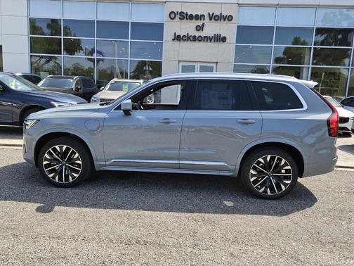 2025 Volvo XC90 Plug-In Hybrid T8 Ultra 7-Seater