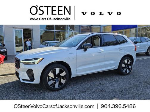 2025 Volvo XC60 Plug-In Hybrid T8 Plus