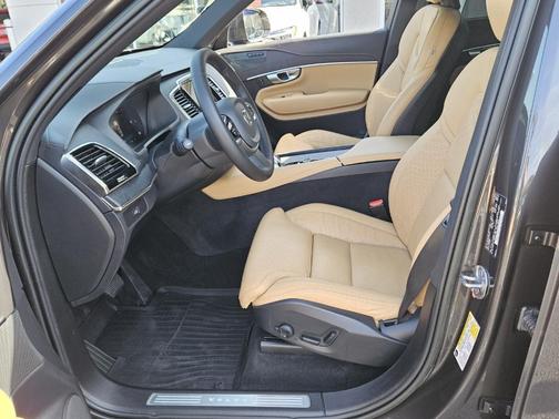 2023 Volvo XC90 B6 Ultimate 7-Seater