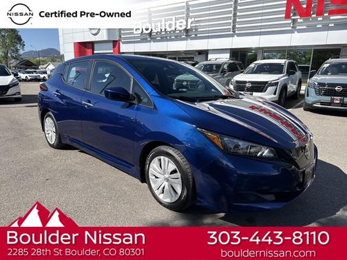Deep Blue Pearl 2024 Nissan Leaf S