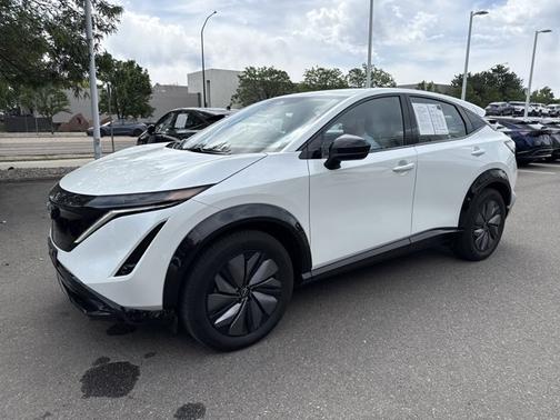 Everest White P 2024 Nissan ARIYA ENGAGE