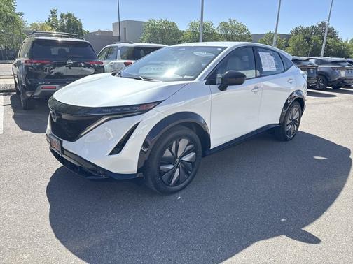 Everest White P 2024 Nissan ARIYA ENGAGE+