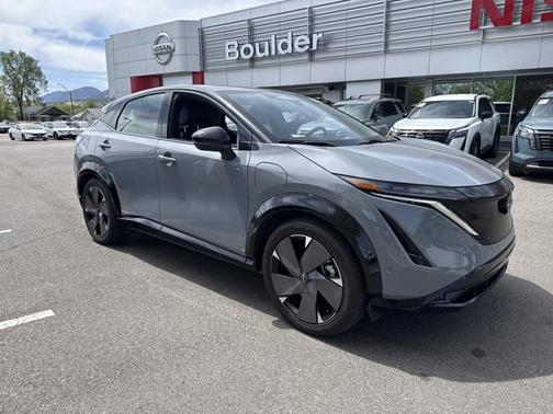 Boulder Gray Pearl 2024 Nissan ARIYA PLATINUM+