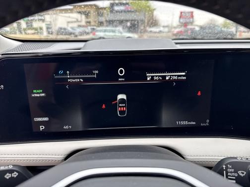 Everest White P 2024 Nissan ARIYA EVOLVE+