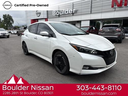 Pearl White Tri-Coat 2025 Nissan Leaf SV PLUS