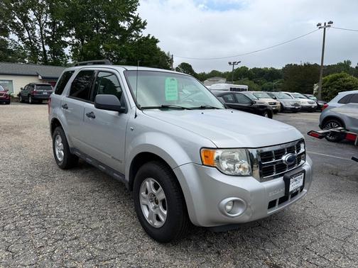 Silver 2008 Ford Escape XLT