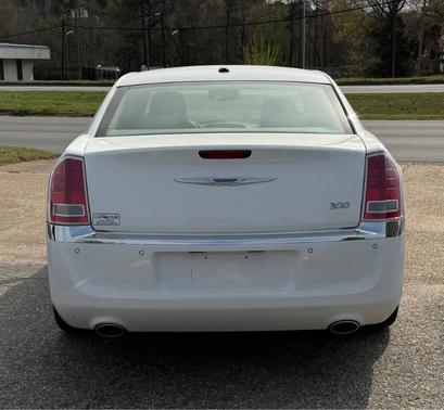 White 2011 Chrysler 300 Limited