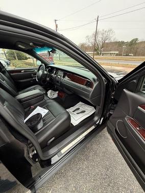 2008 Lincoln Town Car Executive
