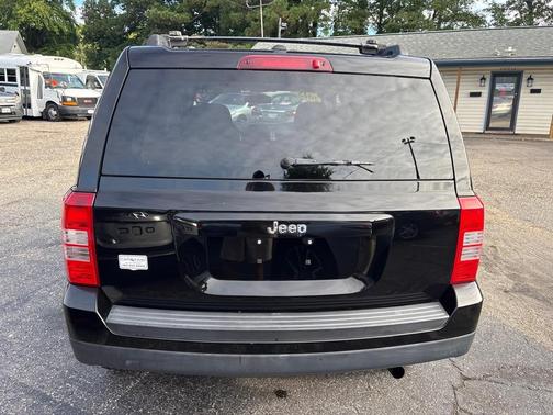Black 2015 Jeep Patriot Sport