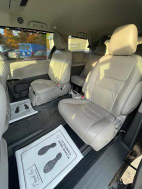 2015 Toyota Sienna XLE