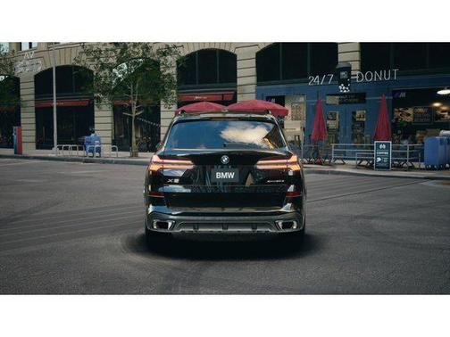 Black Sapphire Metallic 2026 BMW X5 PHEV xDrive50e