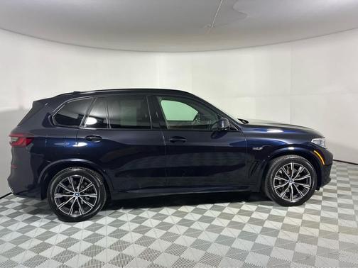 Carbon Black Metallic 2023 BMW X5 PHEV xDrive45e