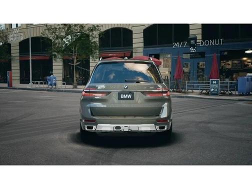 Dravit Grey Metallic 2026 BMW X7 xDrive40i