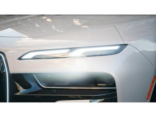 Brooklyn Grey Metallic 2026 BMW 740 xDrive