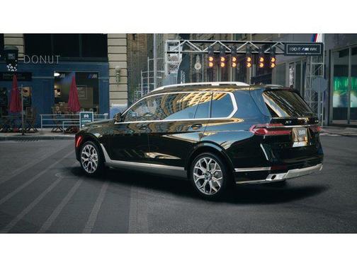 Black Sapphire Metallic 2026 BMW X7 xDrive40i