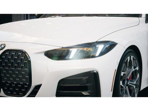 Alpine White 2026 BMW 430 i xDrive